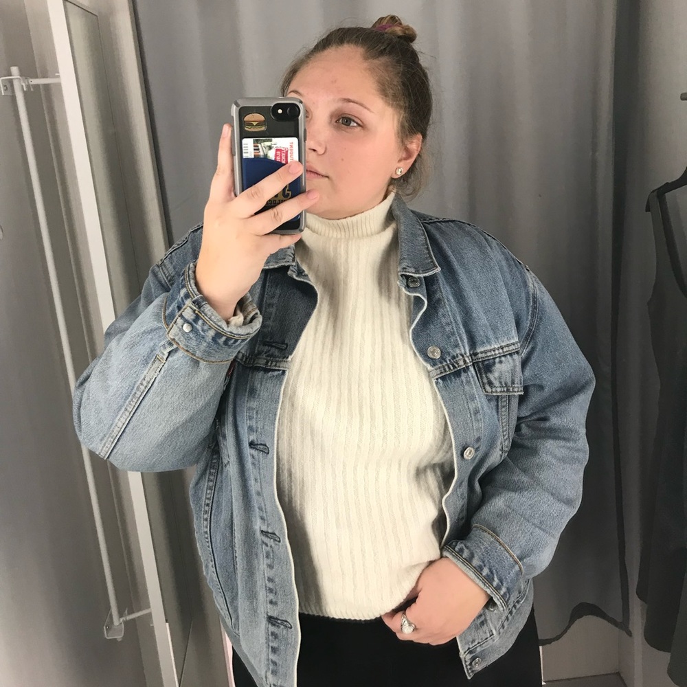 F21 white cropped sweater